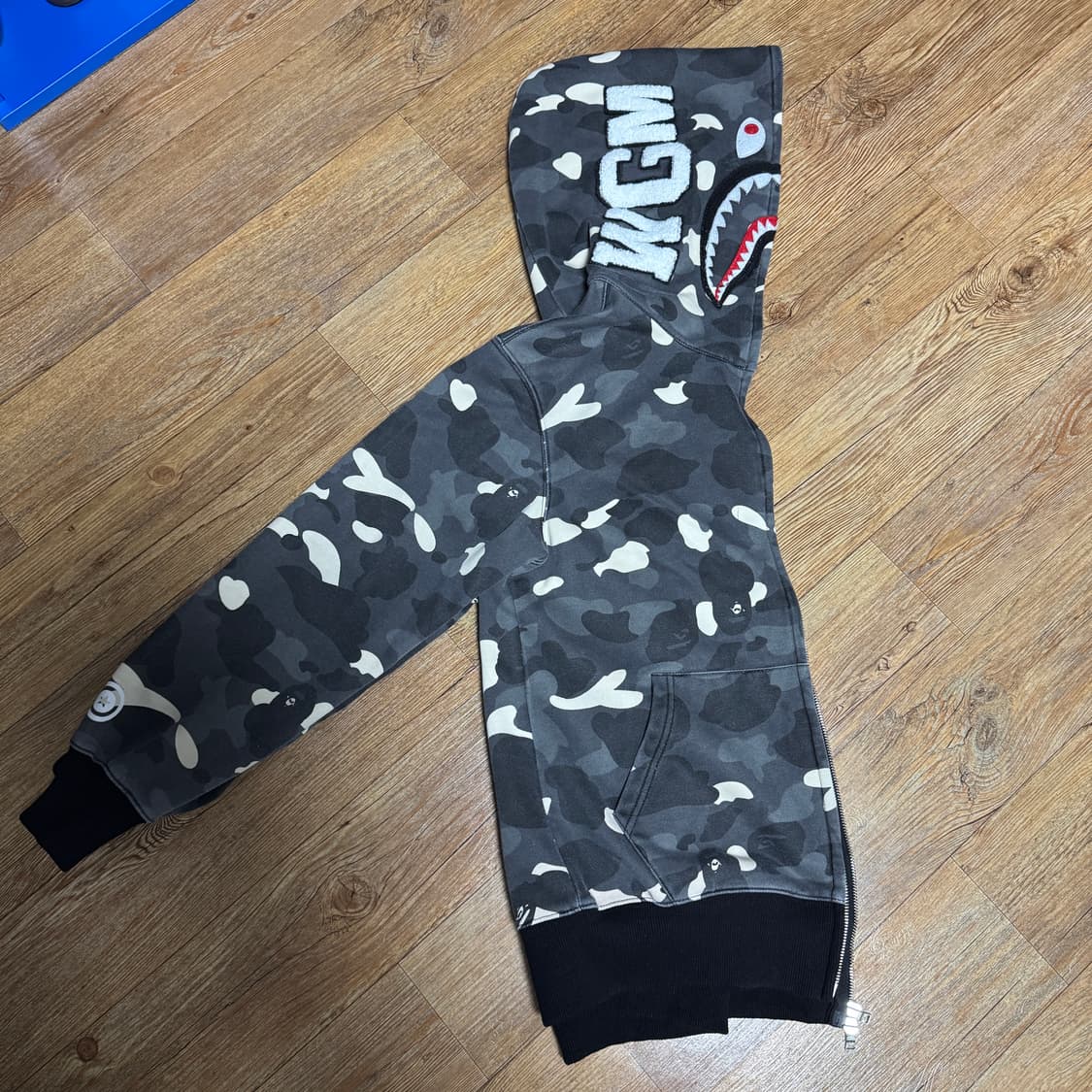 베이프 샤크후드 회색 카모 상품이미지2