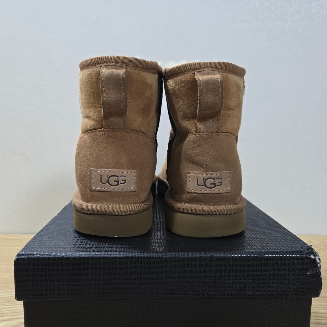 240 UGG 미국어그 클래식 미니 체스트넛 상품이미지4