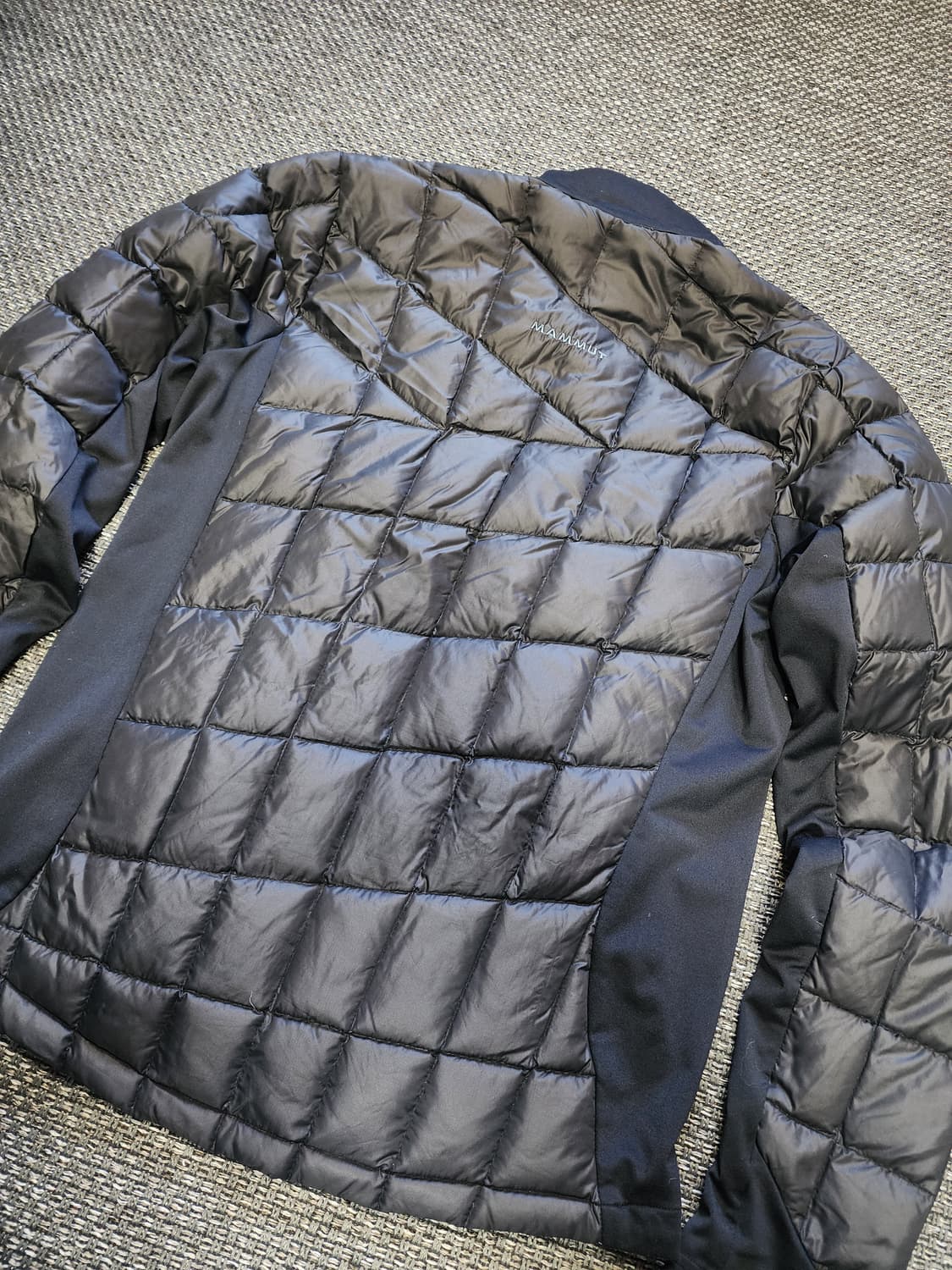 마무트 경량 패딩 자켓 블랙  XL사이즈  상품이미지10