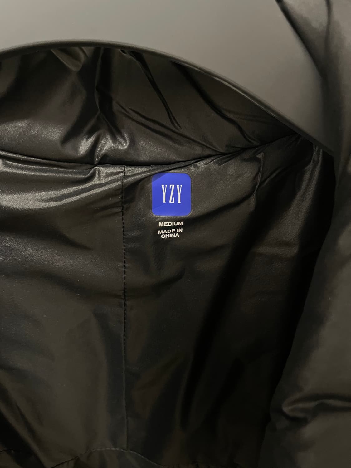 [M] 이지 갭 엔지니어드 바이 발렌시아가 패딩 라운드2 상품이미지2