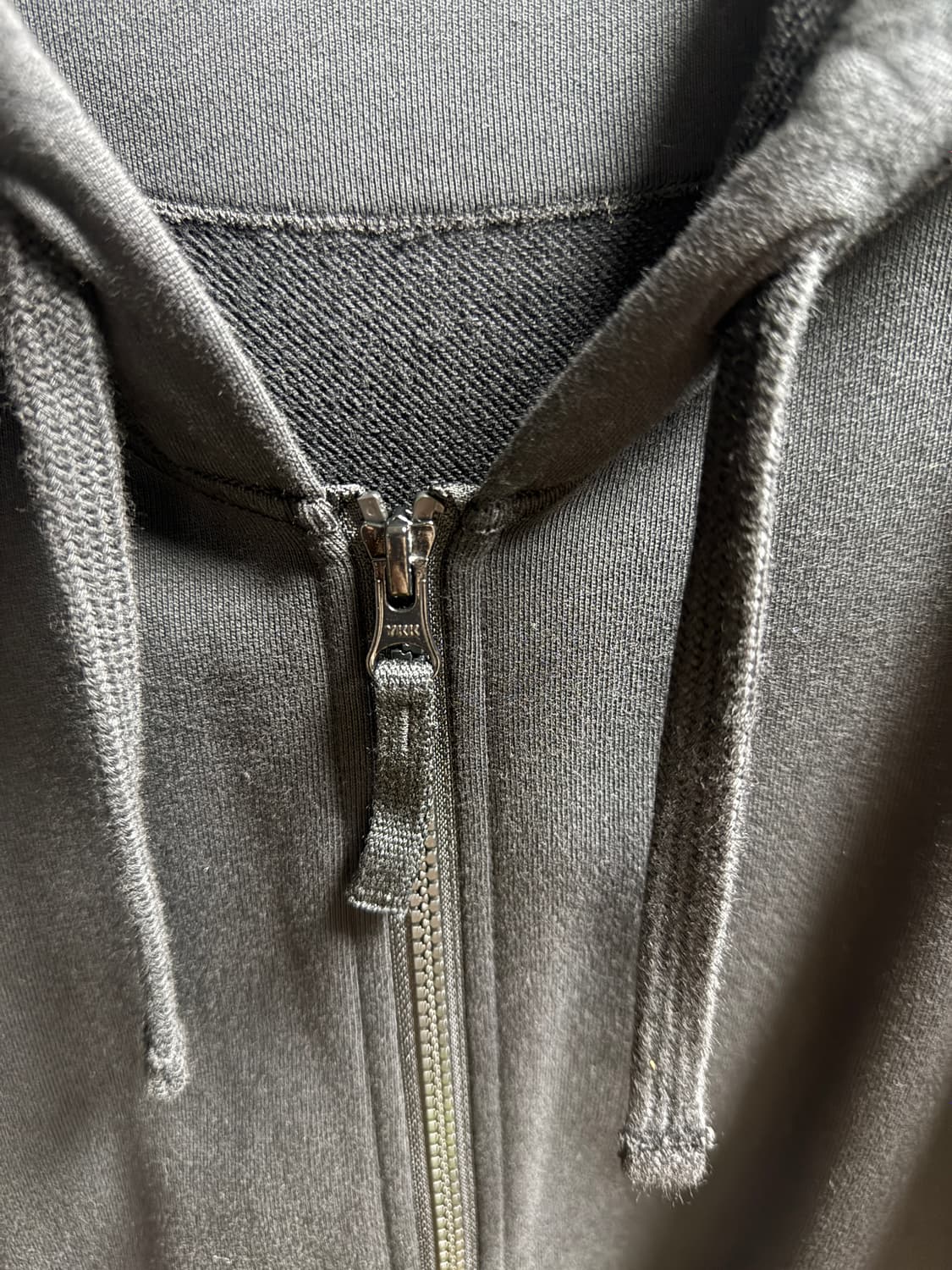 스톤아일랜드 25SS 후드집업/팬츠 상품이미지6