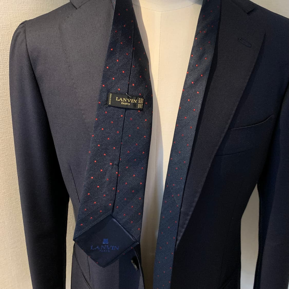 랑방(LANVIN) 네이비컬러 도트 명품넥타이 100실크 최상급 상품이미지2