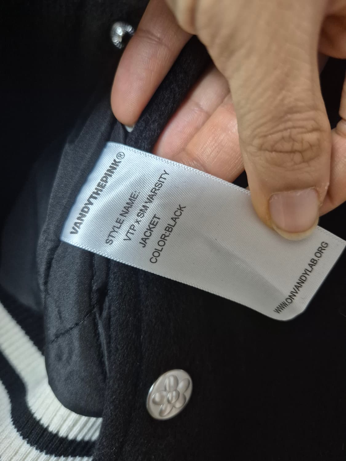 (새제품) 반디더핑크 sm엔터테이먼트 콜라보 바시티자켓 라지 상품이미지5