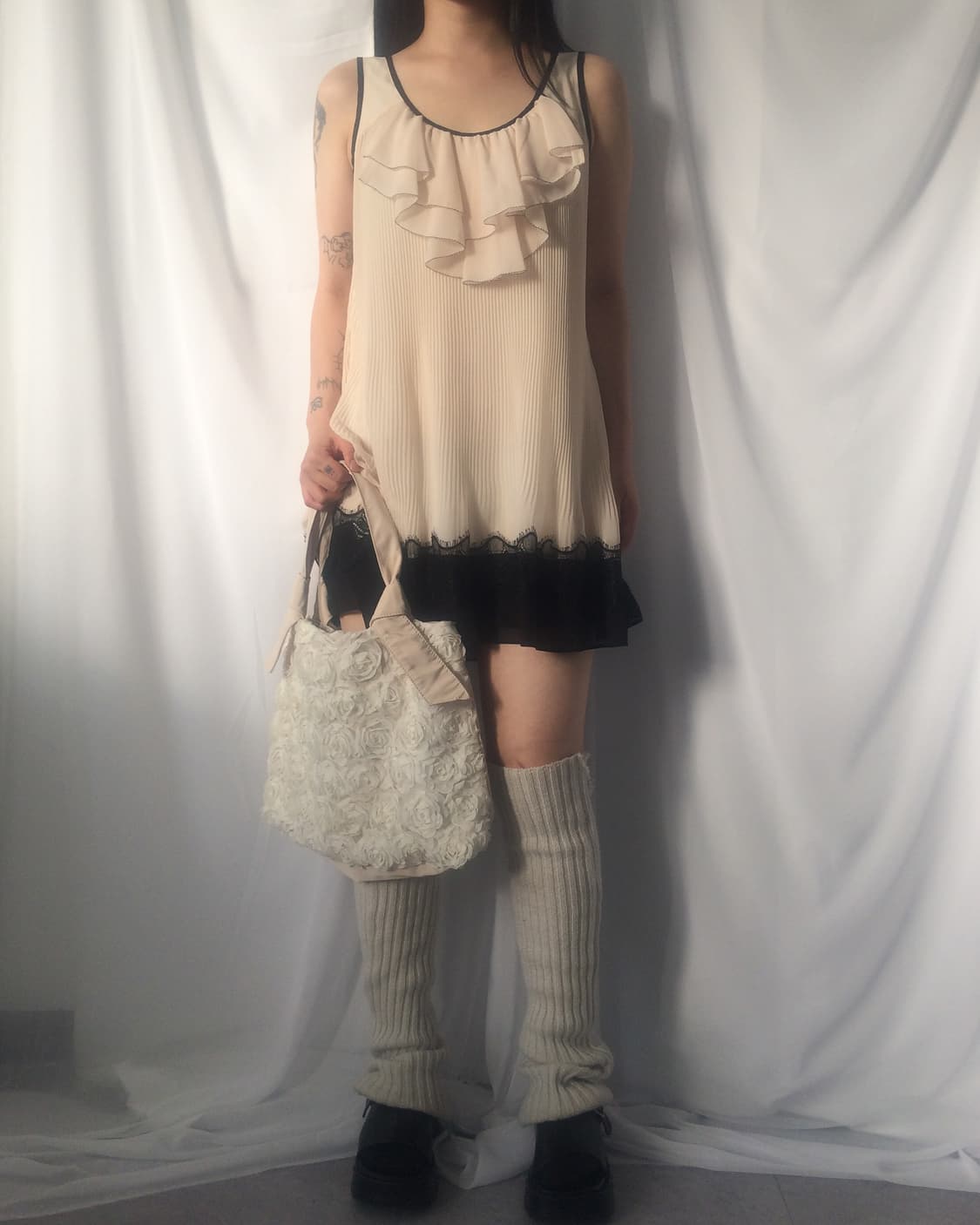 Ruffle point pleats sleeveless onepiece 상품이미지1