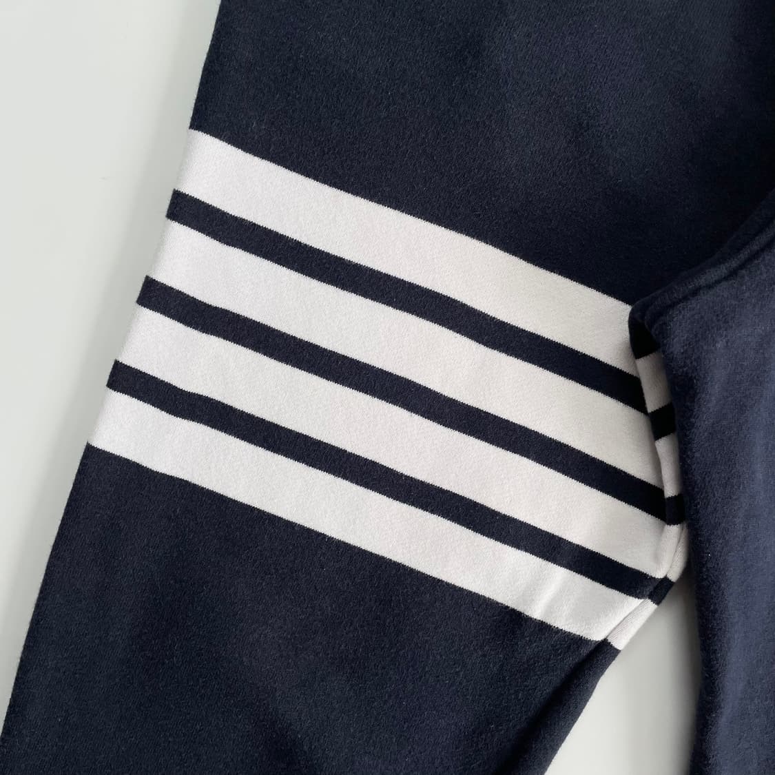 Thom browne 톰브라운 4선 완장 스웻 조거 팬츠 상품이미지2