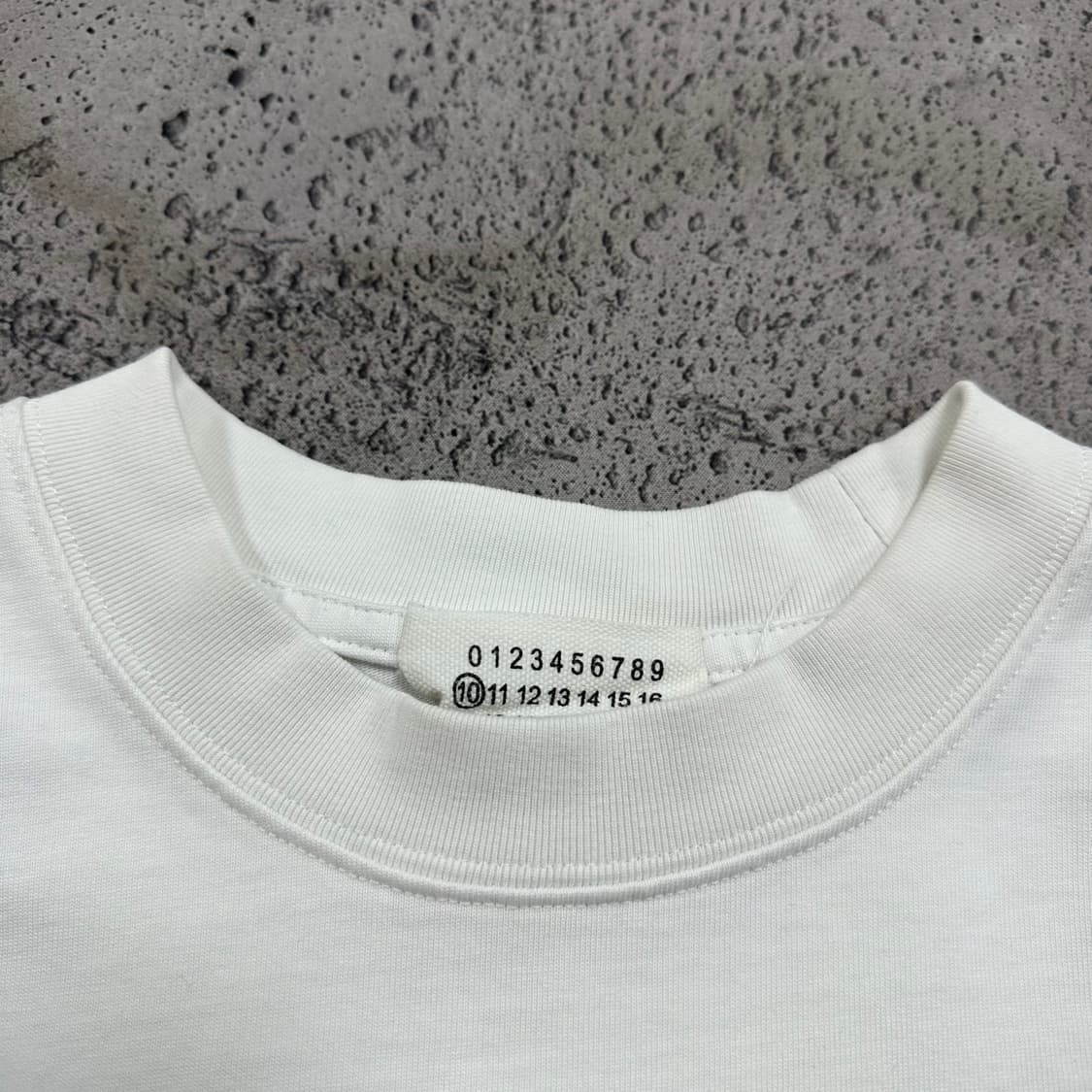 ✨ (바배) 메종 마르지엘라 화이트 빅로고 반팔티  상품이미지5