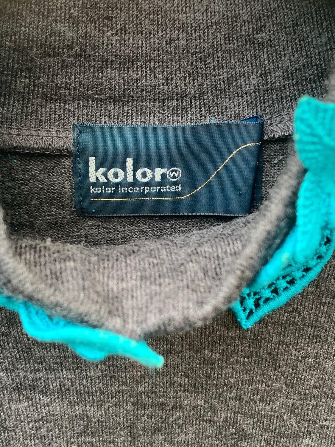 kolor 컬러 플라워 아플리케 하이넥 탑 상품이미지4