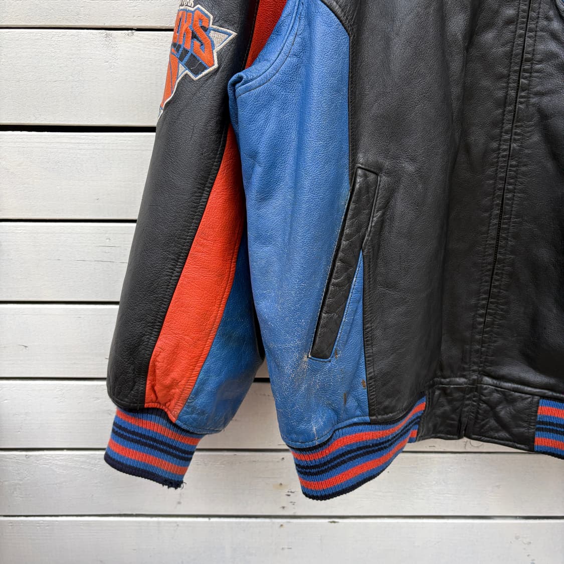 New York Knicks 90s NBA 뉴욕닉스 G-lll 레더 자켓 상품이미지2