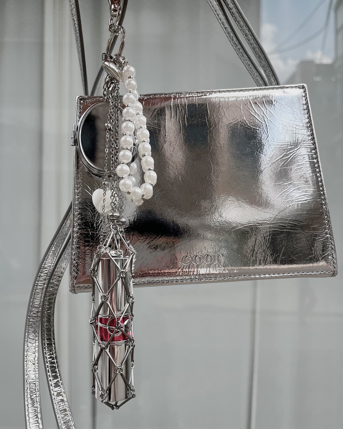 𝐋𝐢𝐩𝐬𝐭𝐢𝐜𝐤 𝐇𝐨𝐥𝐝𝐞𝐫 키링 상품이미지2