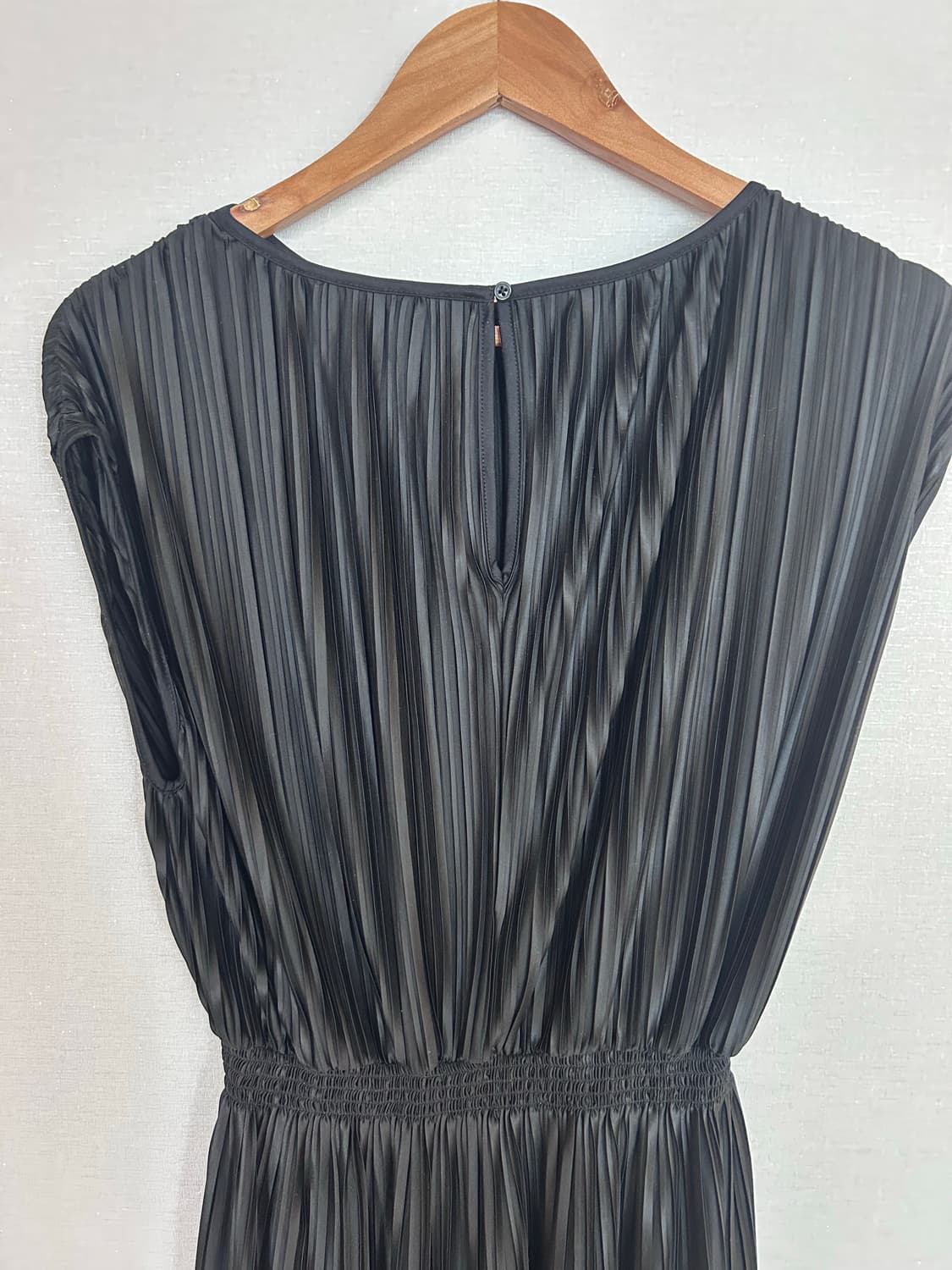 바나나리퍼블릭 블랙 플리츠 드레스 상품이미지2