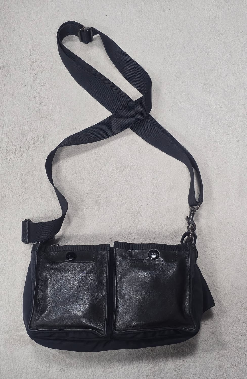 A.I.P 레더 콤비 크로스백 상품이미지1