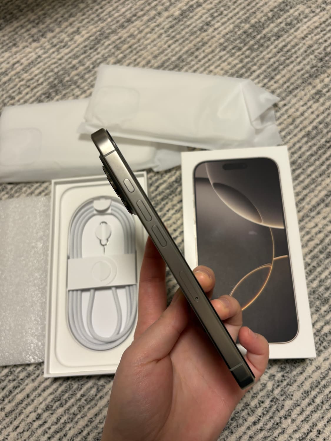 아이폰16 프로 256 내추럴티타늄 배터리성능100 S급 상품이미지3