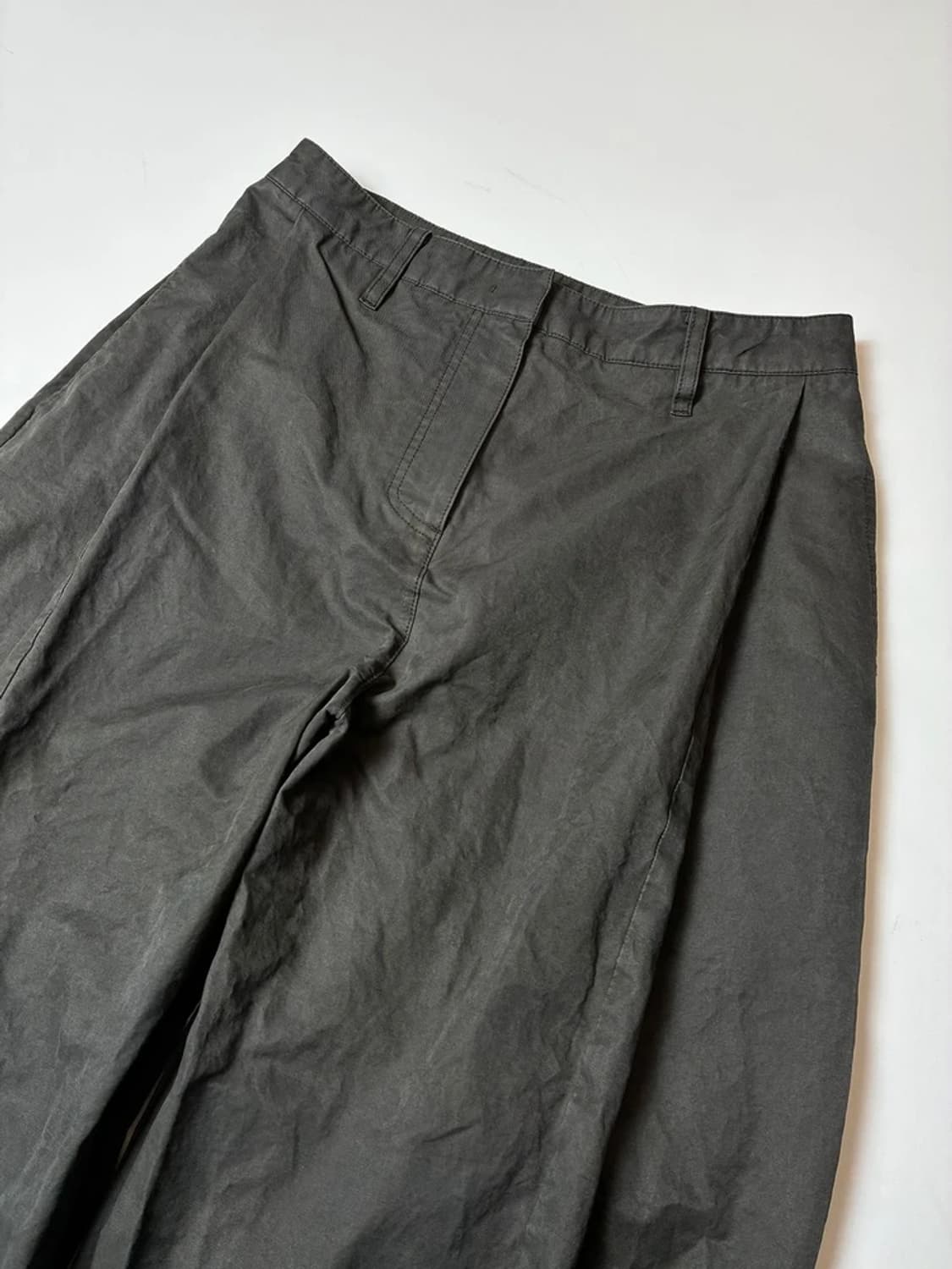 아모멘토 코튼 나일론 패티그 핀턱 팬츠 PN8667 상품이미지2