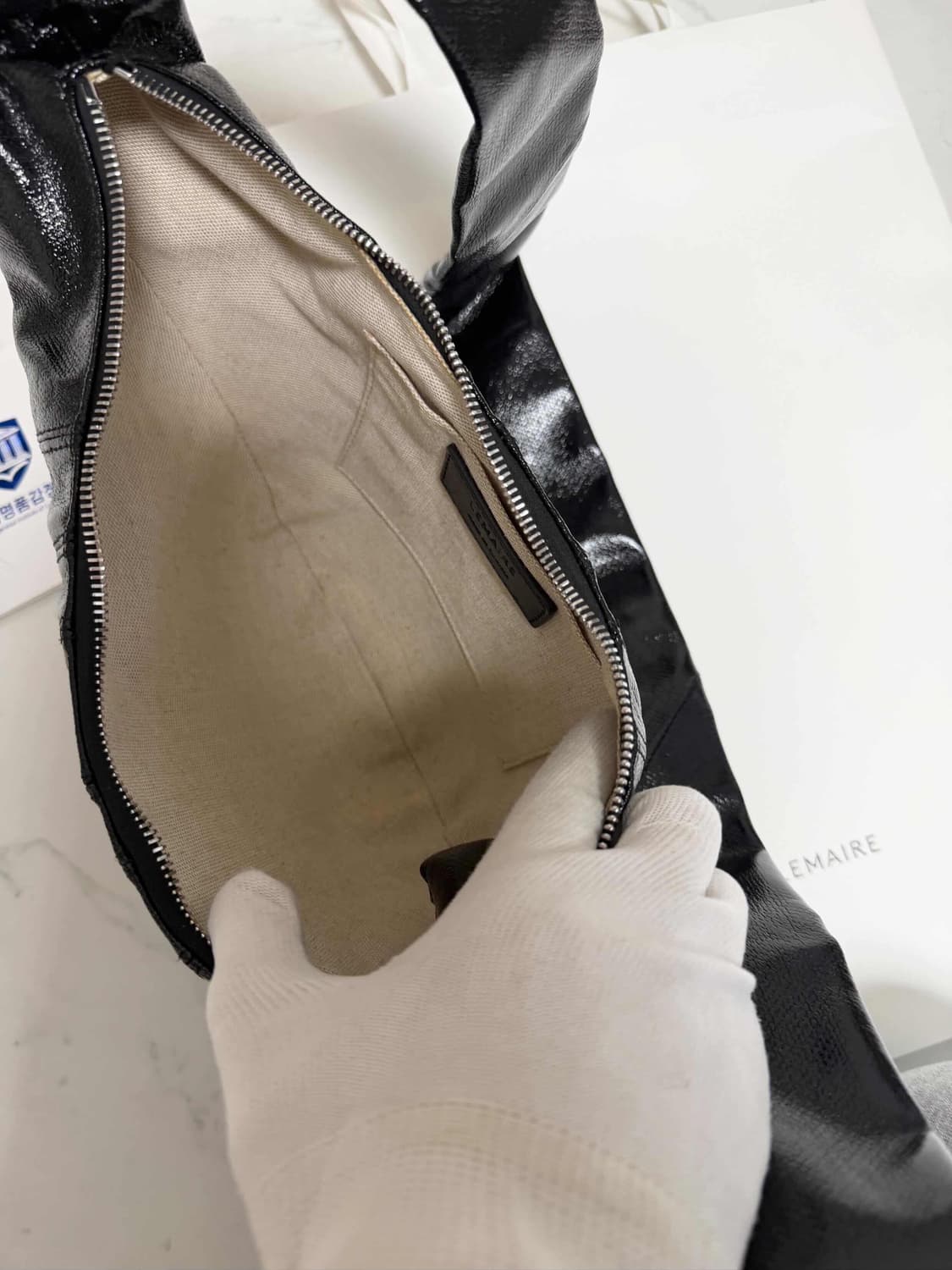 르메르 크루아상 백 코티드 블랙 스몰 상품이미지8