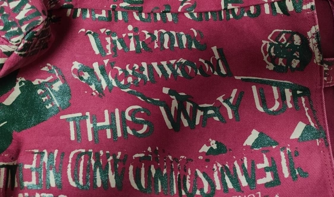 비비안 웨스트우드 레터링 캔버스 토트백 상품이미지2