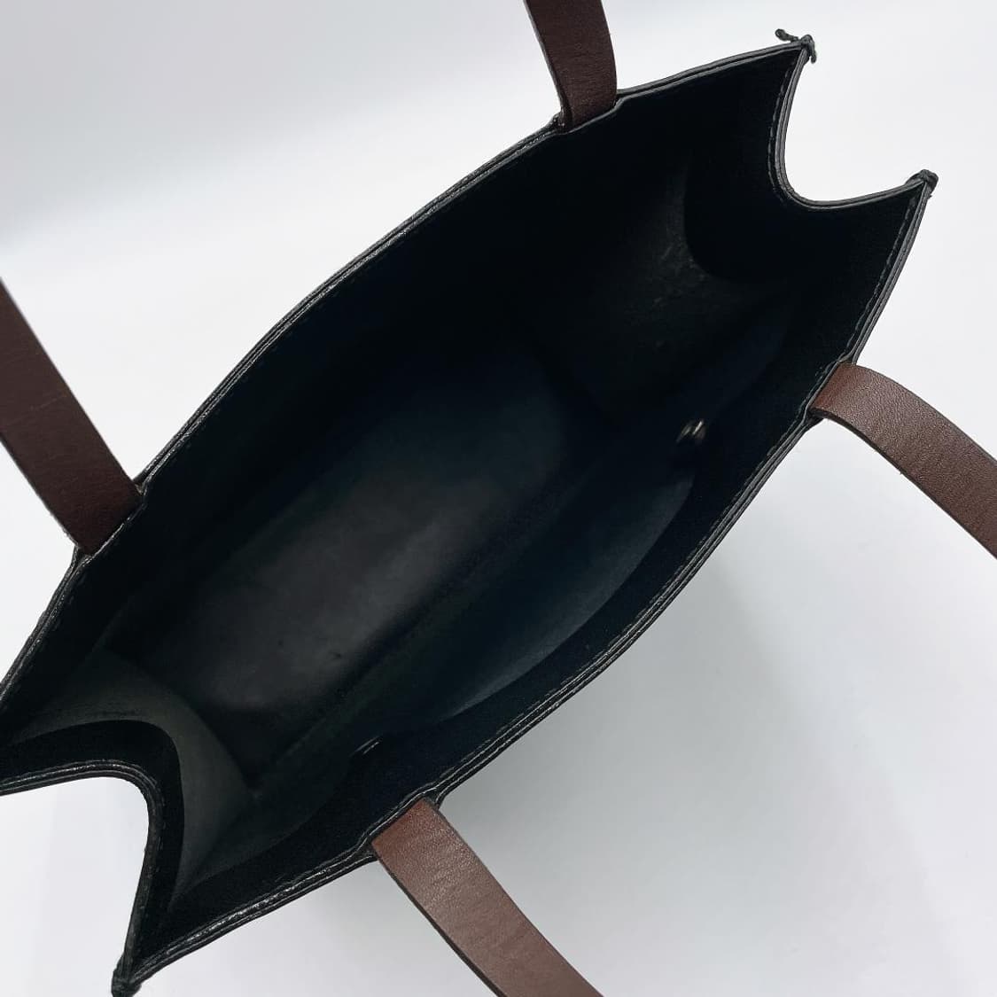 이세이미야케 아카이브 아임 프로덕트 레더 토트백 상품이미지9