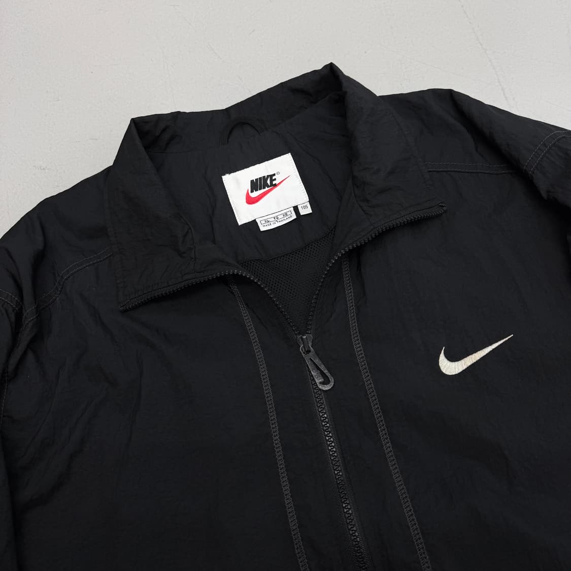 나이키 90s 스우시 나일론 올드스쿨 바람막이 자켓 블랙 상품이미지3
