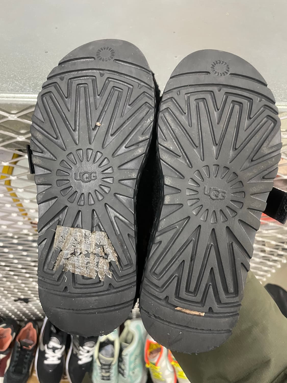 어그 플러피타 슬라이드 슬리퍼 블랙 230 상품이미지6