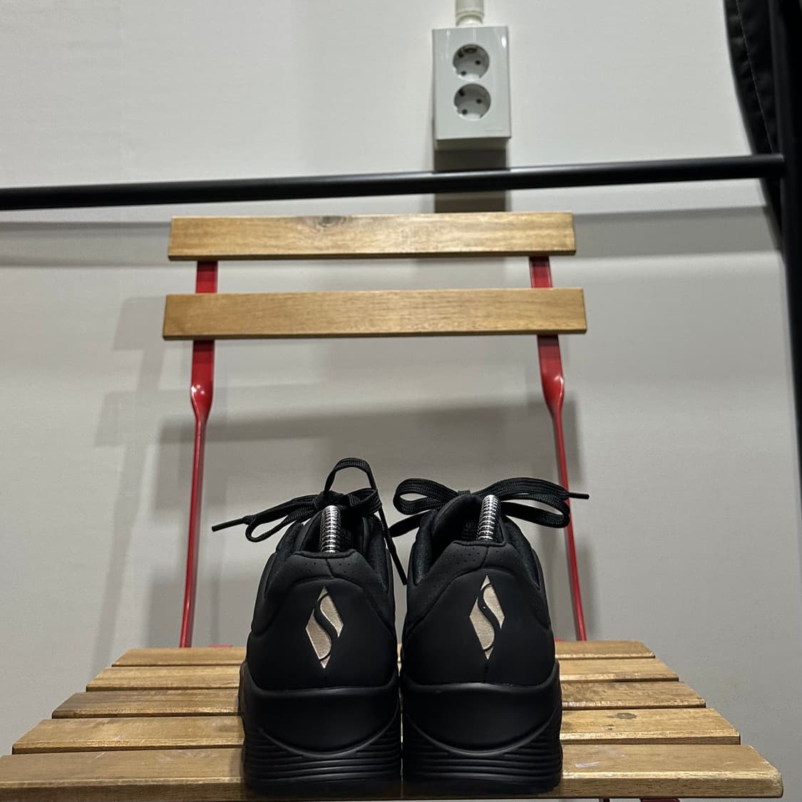 255) 스케쳐스 운동화 남성 남자 신발 에어 우노 블랙 상품이미지4