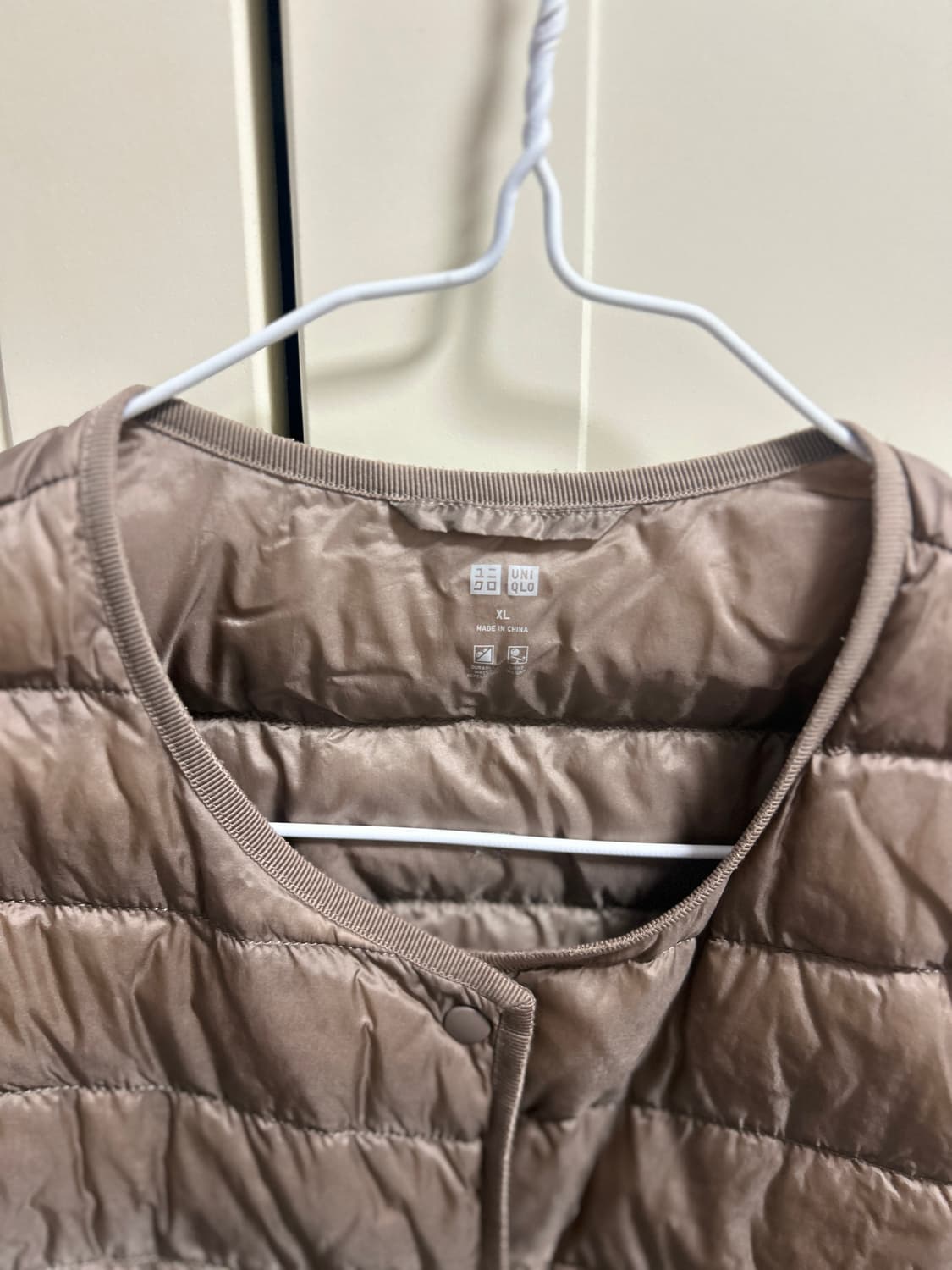 유니클로 경량패딩조끼 여성 XL 상품이미지2