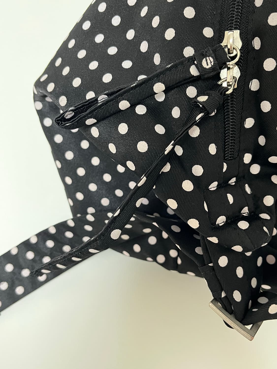 얀시시 필로우 보트백 도트가방 상품이미지4