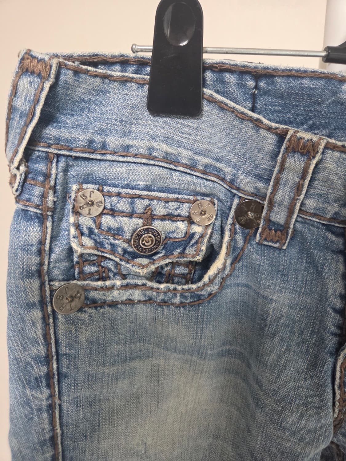 트루릴리젼 연청 바지 상품이미지3