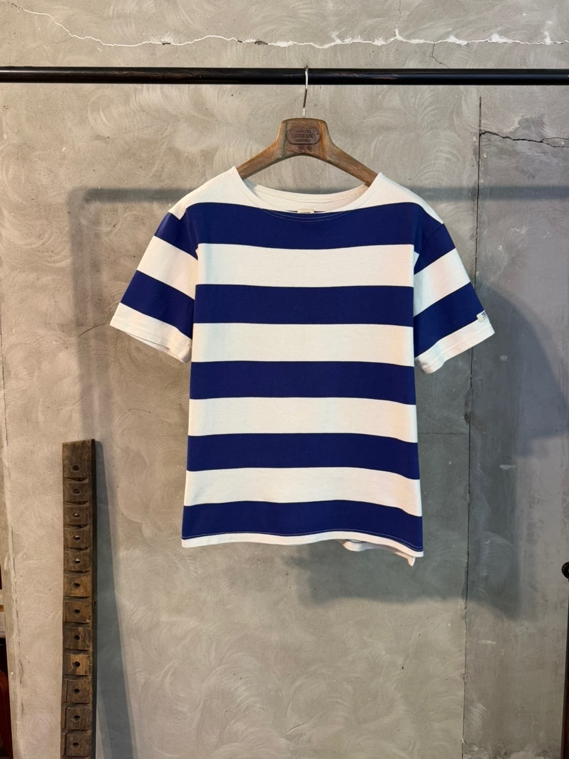 어나더오피스 스트라이프 티셔츠 100 상품이미지10