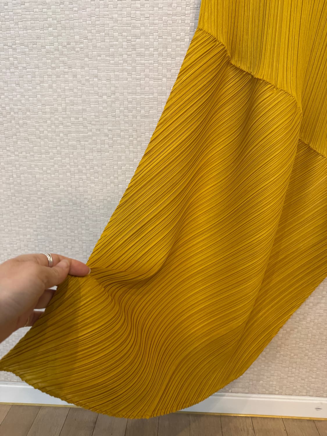 플리츠플리즈 리프 원피스 머스터드 상품이미지4