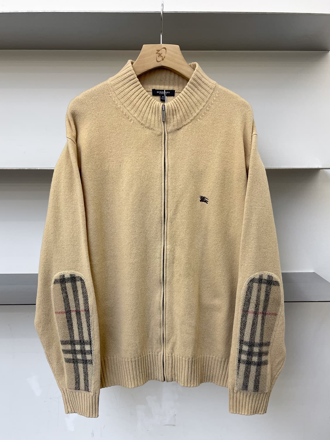 버버리 노바 체크 엘보우 패드 집 니트 상품이미지1