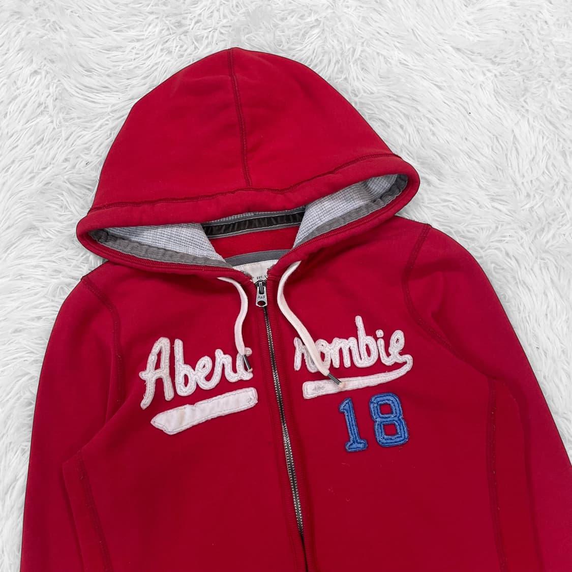 아베크롬비 스펠 로고 후드집업 레드 상품이미지3