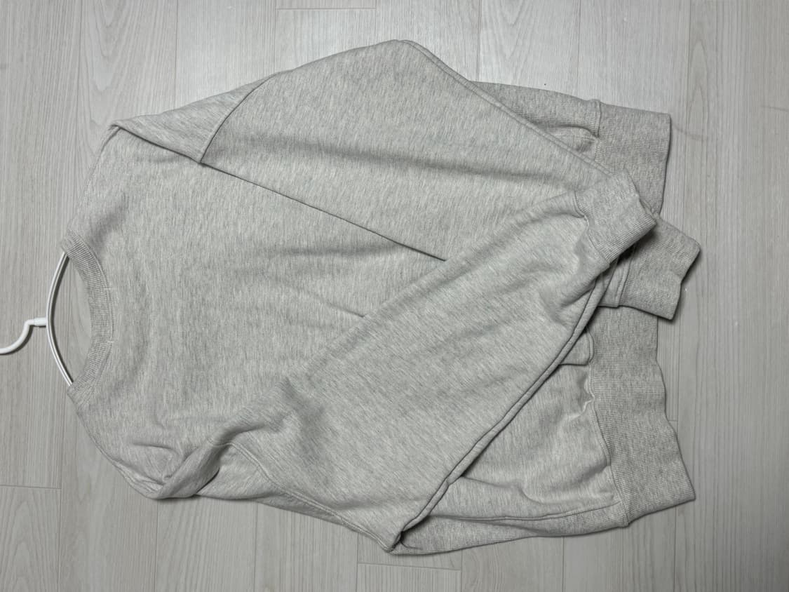 마르디메크르디 맨투맨 상품이미지2