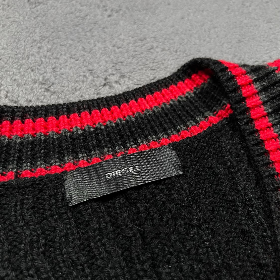 Diesel 디젤 패턴 브이넥 니트 상품이미지5