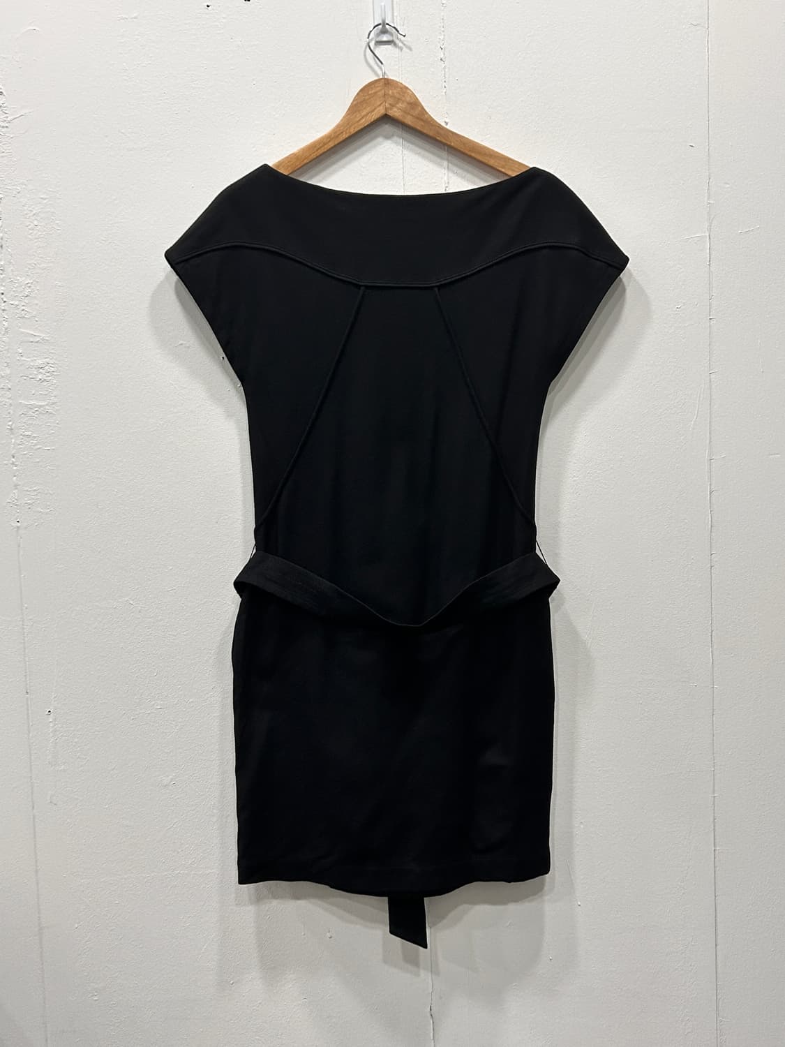 아떼바네사브루노 울 캐시미어 블랙 원피스 36사이즈 상품이미지4