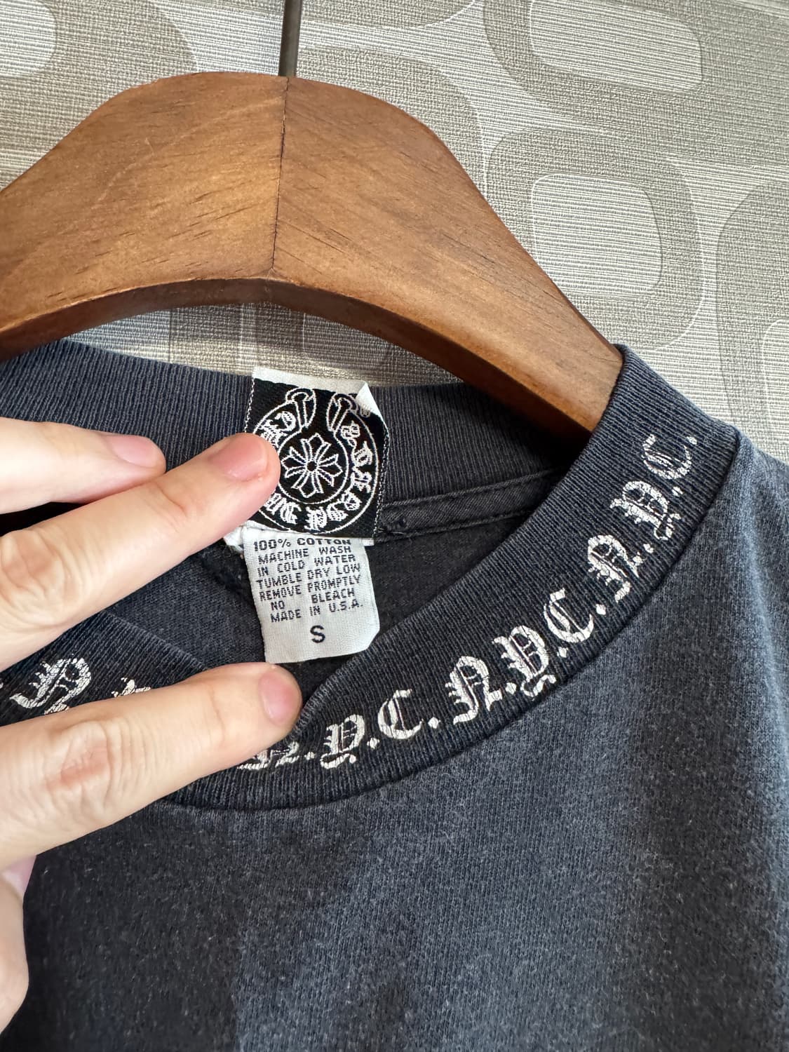 Chrome Hearts 크롬하츠 OLD NYC 빈티지 넥 로고 반팔 상품이미지4