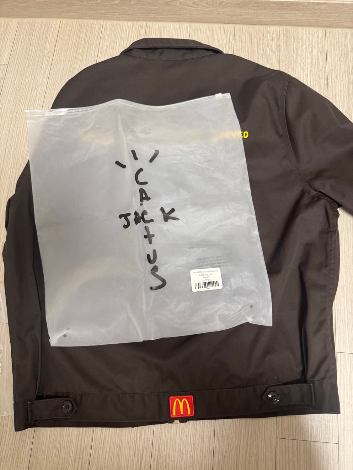 스캇 캑터스잭x맥도날드 콜라보 자켓 상품이미지3