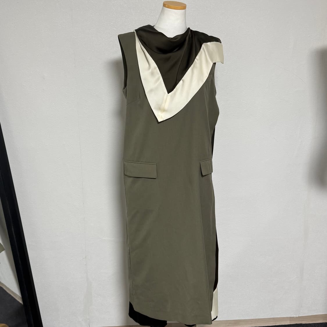 21ss 사카이 스카프 드레이프 원피스 3사이즈 상품이미지1