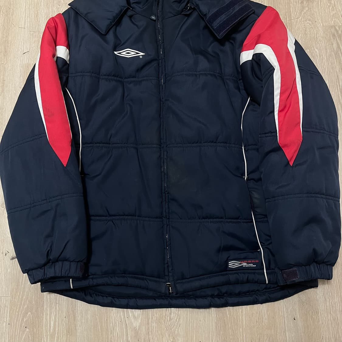 엄브로 올드스쿨 로고 후드 푸퍼 패딩 XL/105  상품이미지3