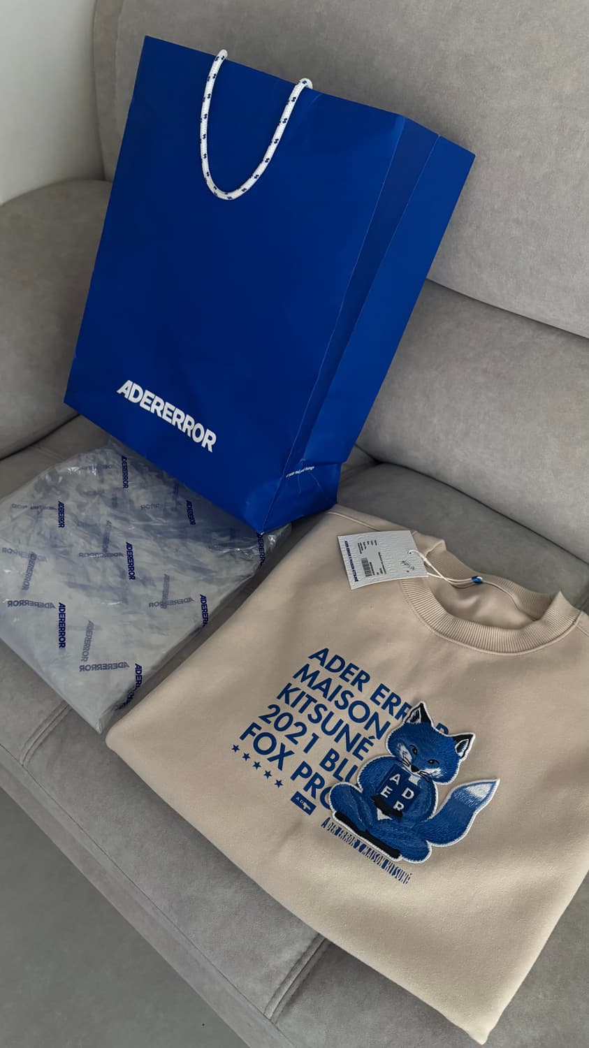 아더에러 메종키츠네 a3 맨투맨 상품이미지1