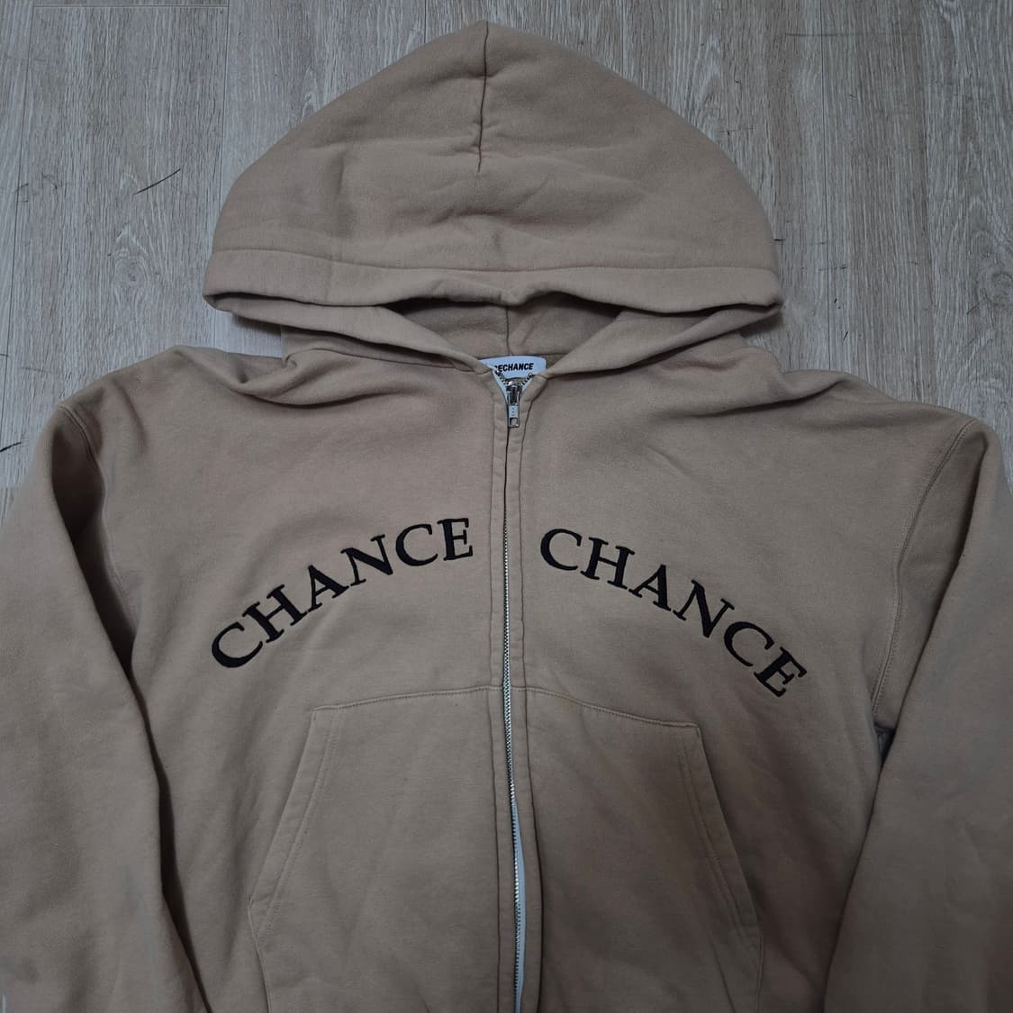 챈스챈스 빅로고 오버핏 크롭컷 후드집업 FREE 상품이미지2