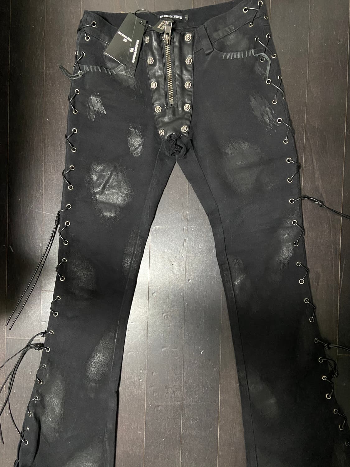 (판매,교환)the space bet ween us black snake 상품이미지9