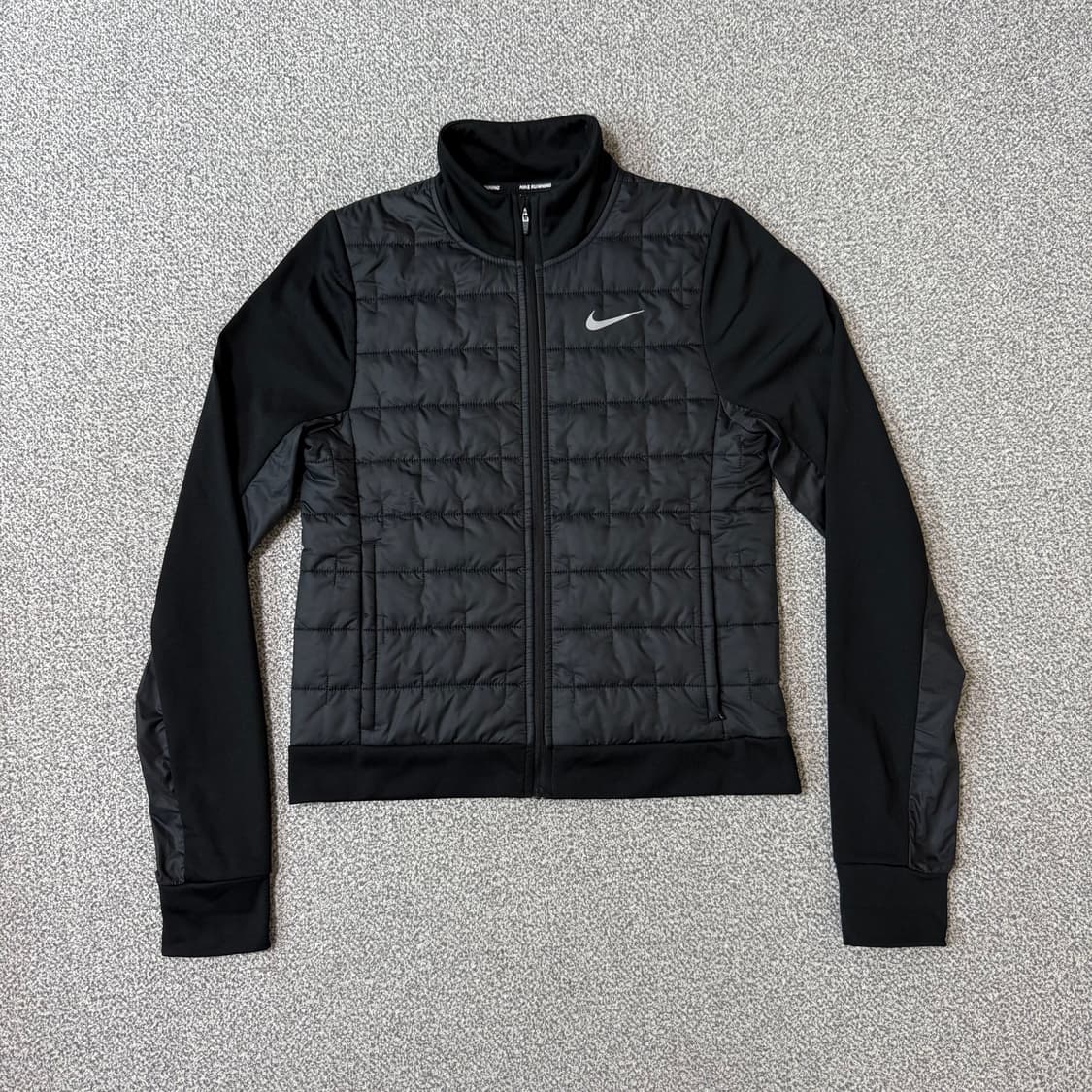 [정가 10만원] 나이키 써마핏 경량패딩 러닝용 골프용 상품이미지1