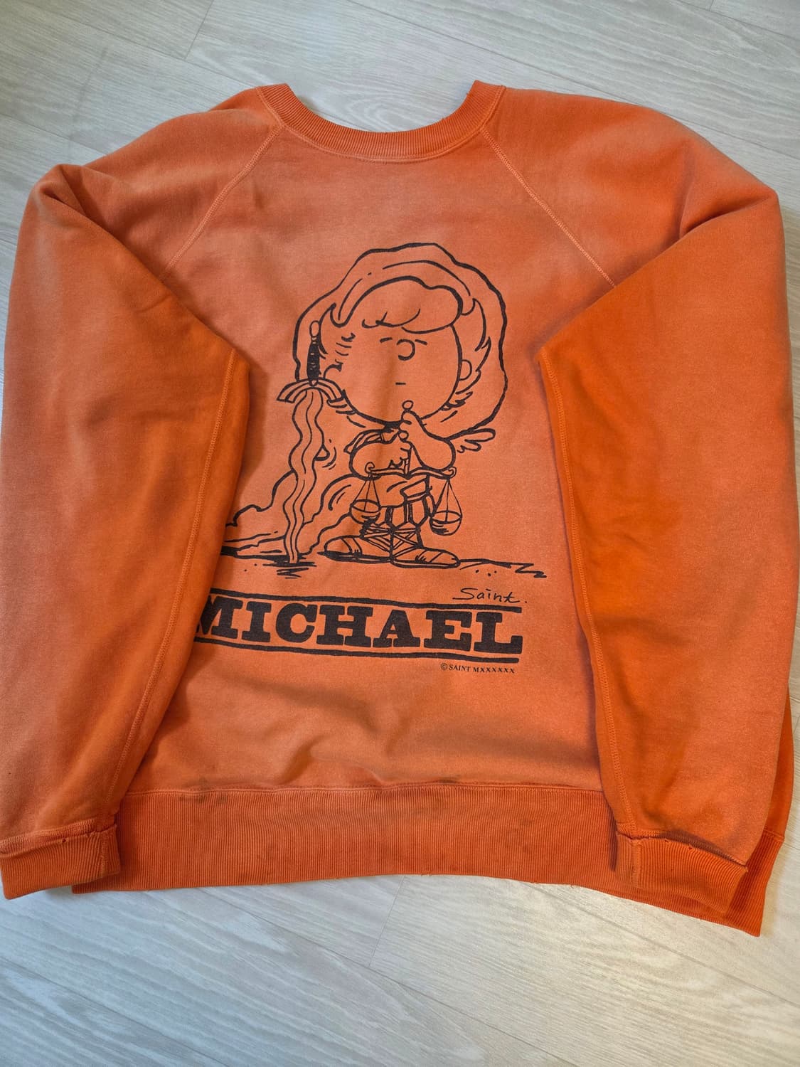 세인트미카엘 스웨트 셔츠 상품이미지1