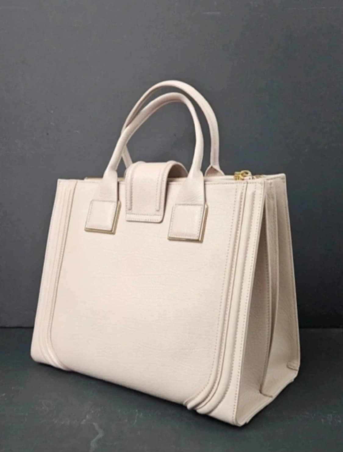 베르사체 핑크 핸드백 (새상품)
 상품이미지2