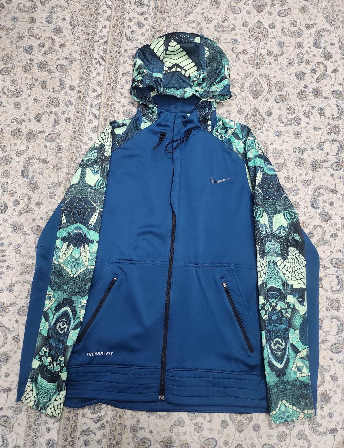 나이키 코비 브라이언트 하이퍼 엘리트 써마핏 후드집업 L 상품이미지1