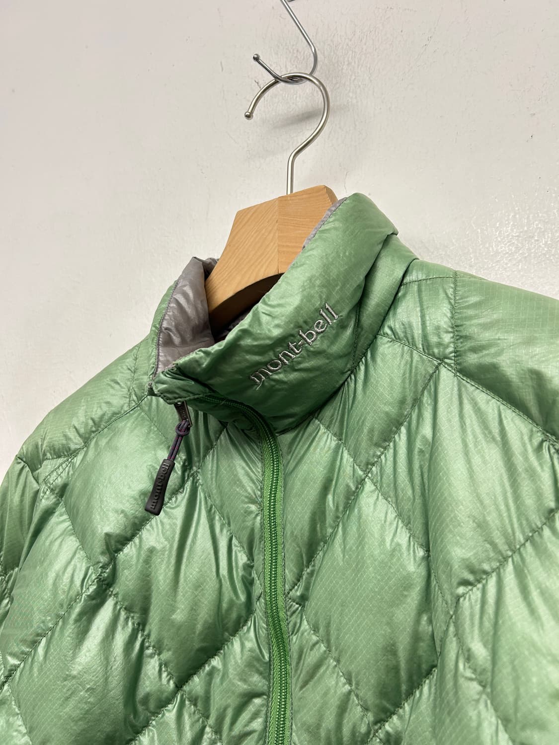 JPN 몽벨 경량 패딩 상품이미지2