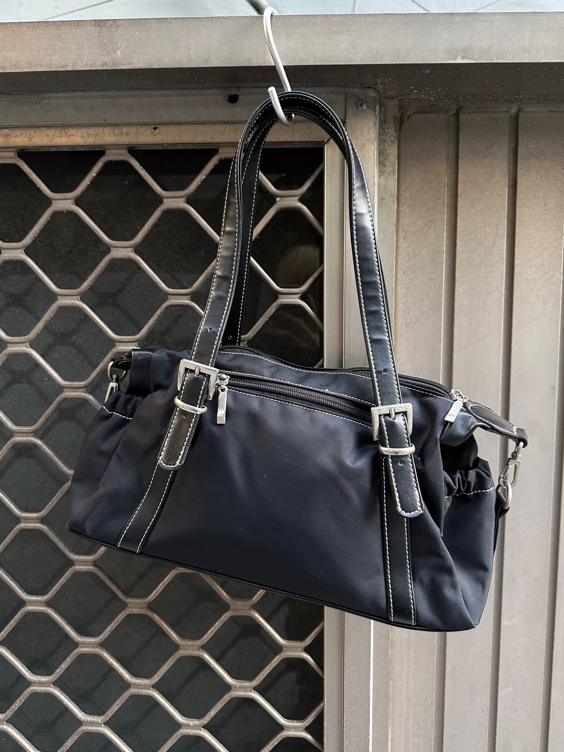 Piorina nylon shoulder bag 상품이미지5