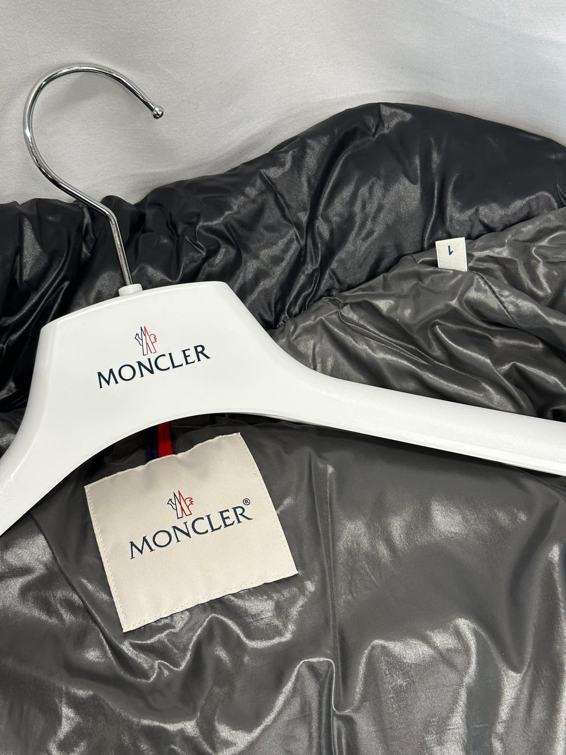 [새상품급/1] 몽클레어 마야 패딩 블랙  상품이미지7