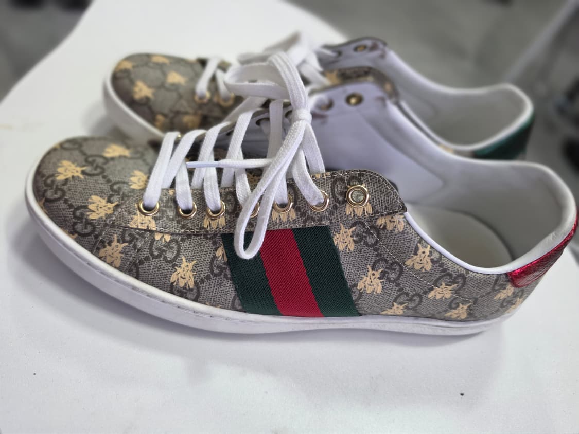 구찌 GG 수프림 꿀벌 에이스 스니커즈 상품이미지2