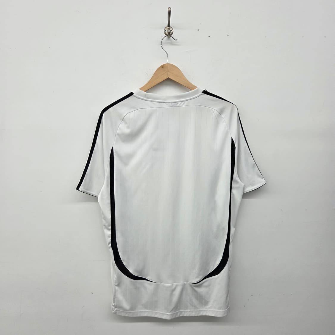 아디다스 삼선 반팔 티셔츠 화이트 남m 상품이미지7