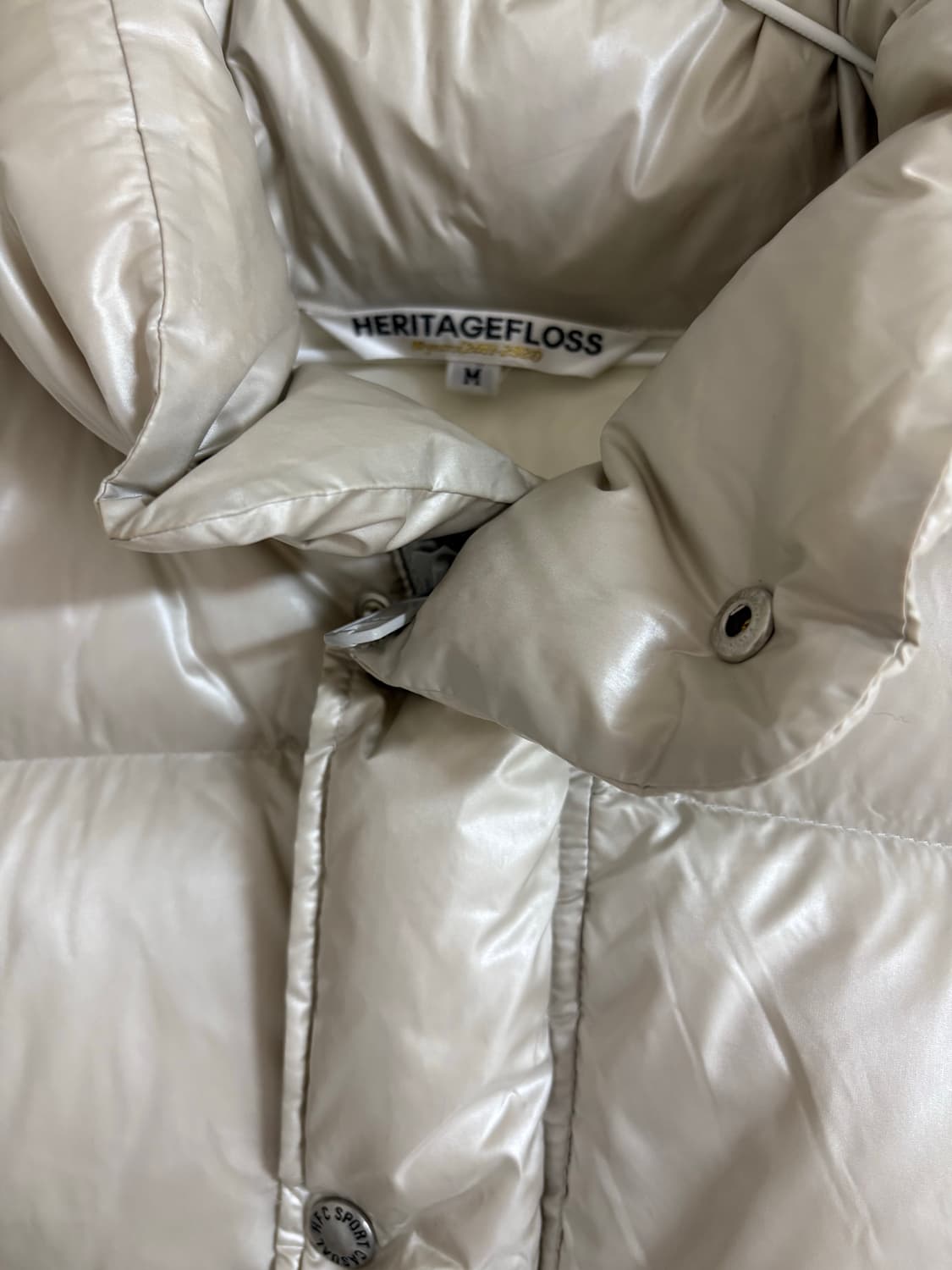 헤리티지플로스 남성용 패딩 m 사이즈 실버 상품이미지3